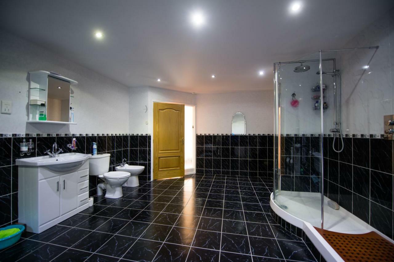 Bed and Breakfast Y Grange Llanfihangel-y-Creuddyn Экстерьер фото