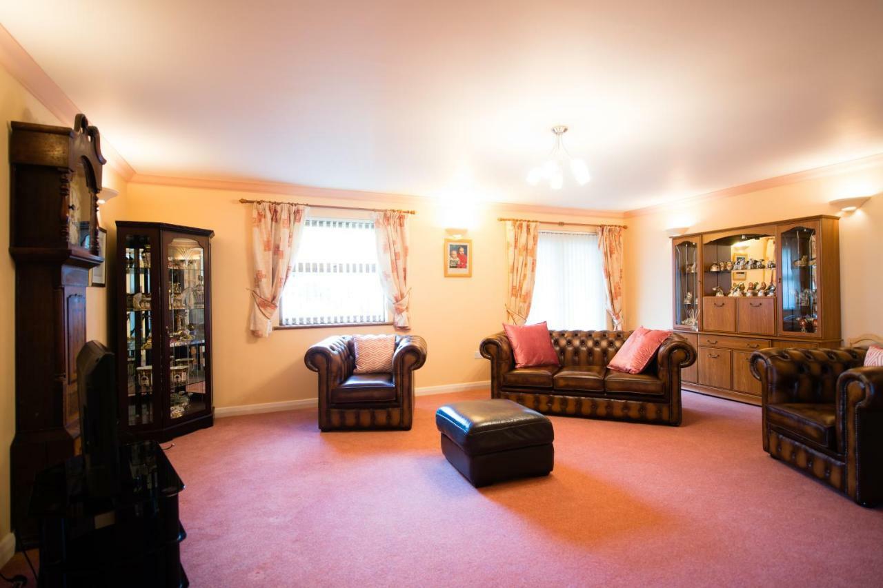 Bed and Breakfast Y Grange Llanfihangel-y-Creuddyn Экстерьер фото