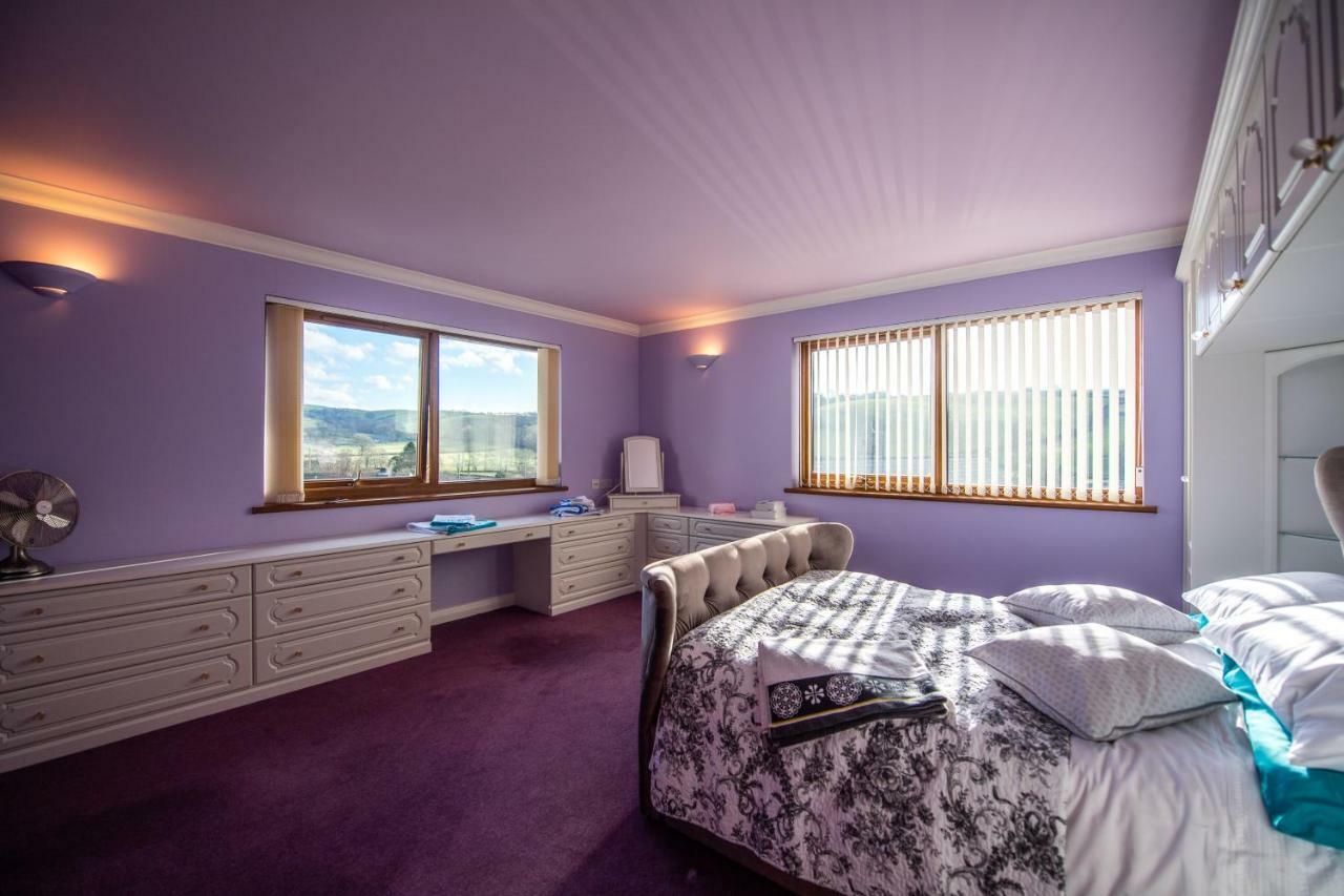 Bed and Breakfast Y Grange Llanfihangel-y-Creuddyn Экстерьер фото