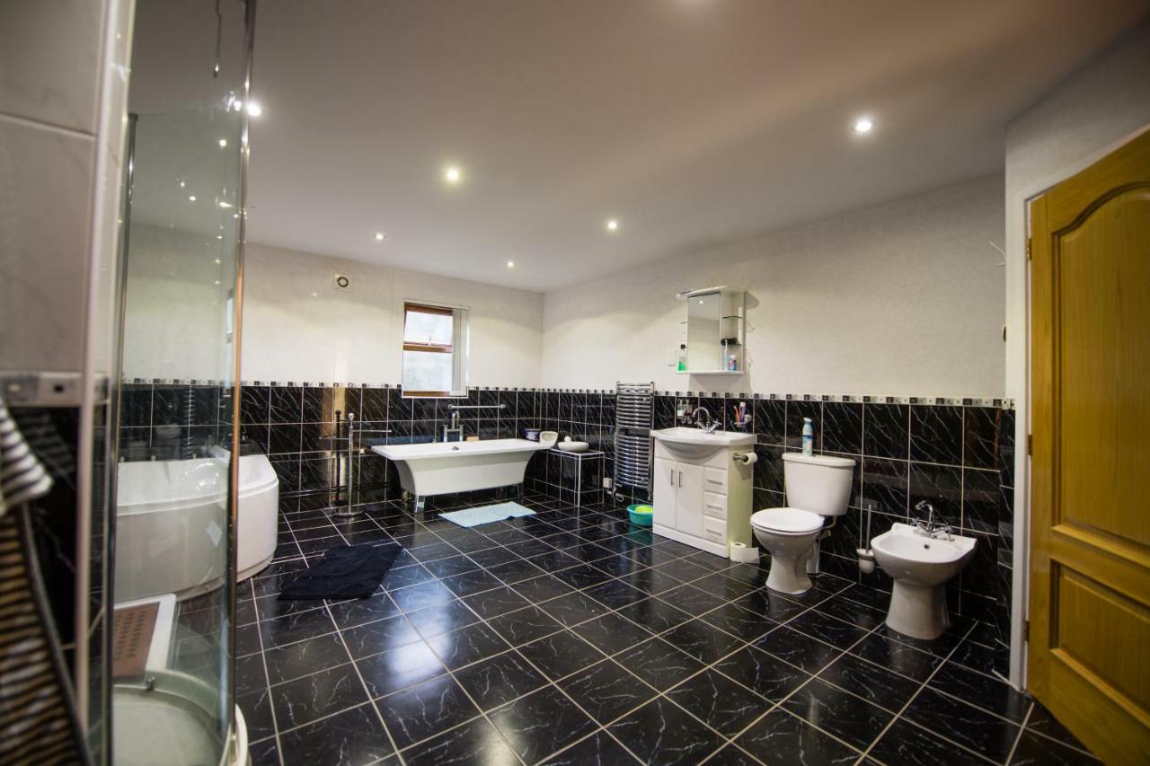 Bed and Breakfast Y Grange Llanfihangel-y-Creuddyn Экстерьер фото