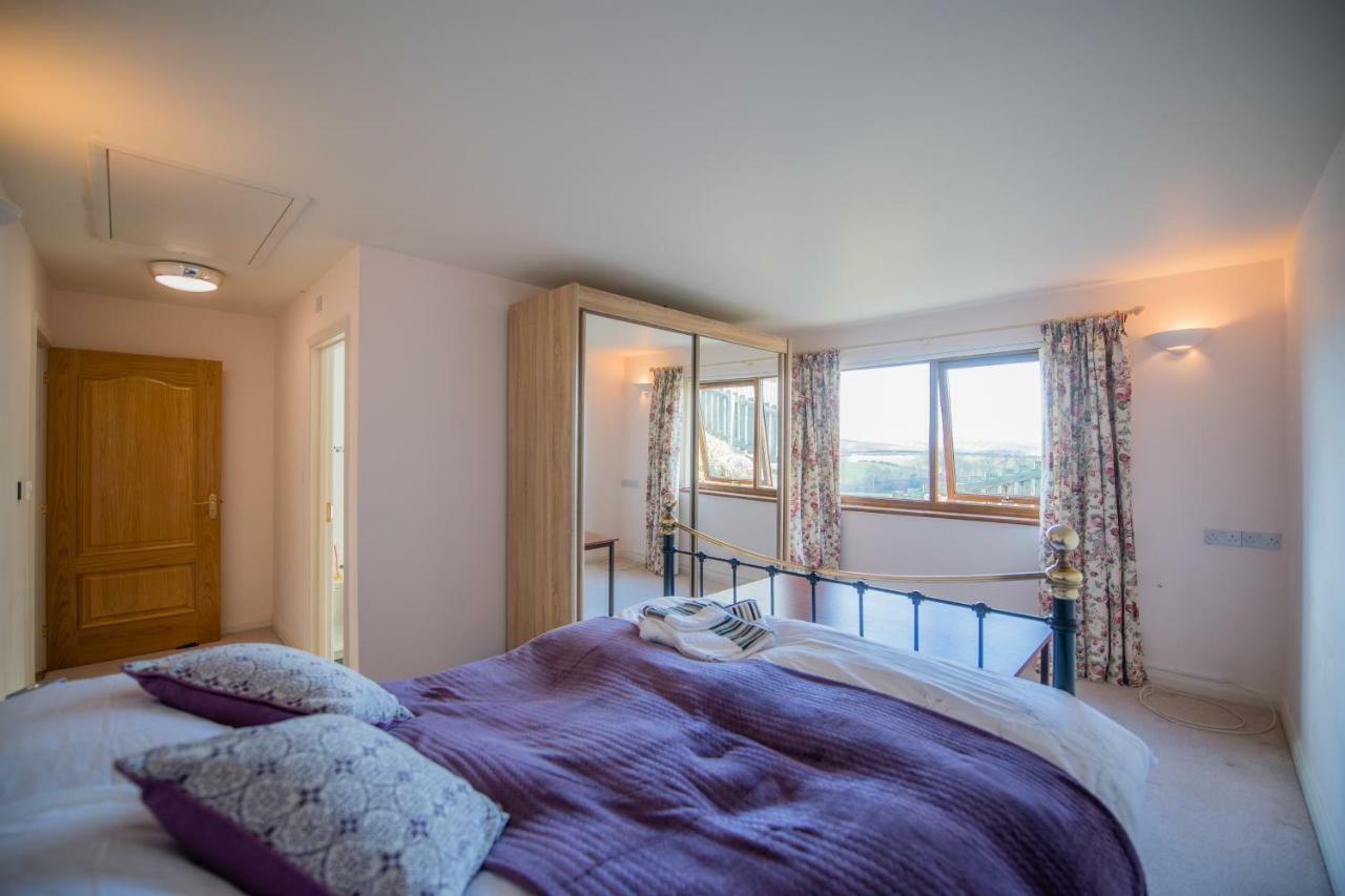 Bed and Breakfast Y Grange Llanfihangel-y-Creuddyn Экстерьер фото