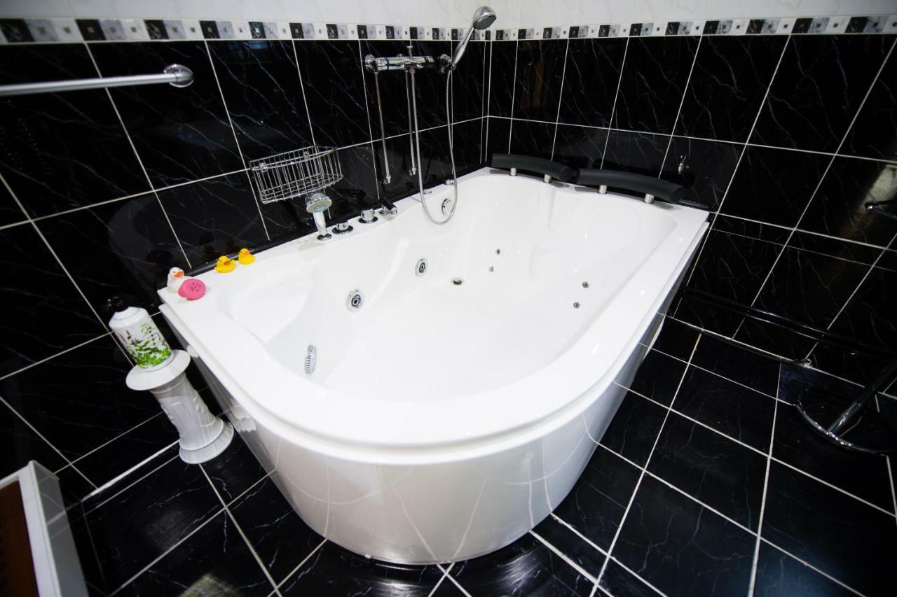 Bed and Breakfast Y Grange Llanfihangel-y-Creuddyn Экстерьер фото