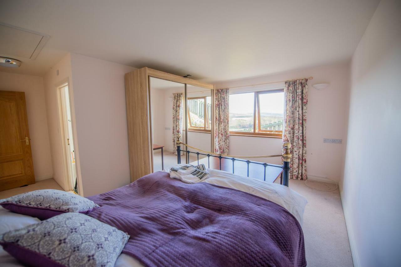 Bed and Breakfast Y Grange Llanfihangel-y-Creuddyn Экстерьер фото